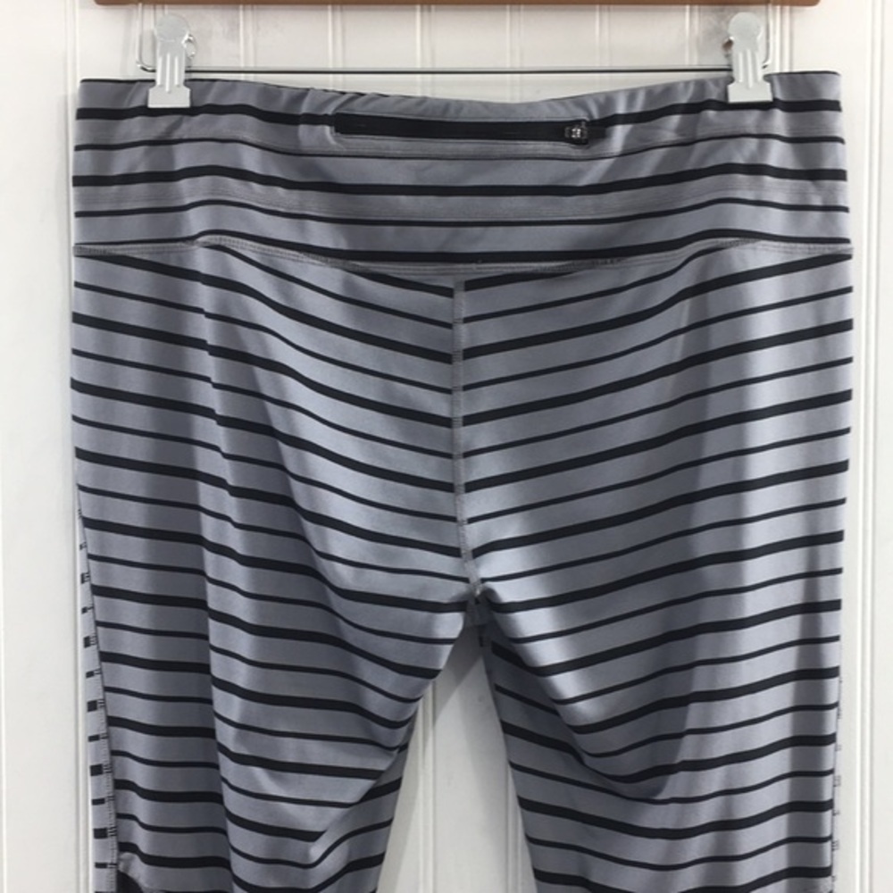Athleta Gray Black Relay Striped Legging Womens XL Running - Picture 6 of 14